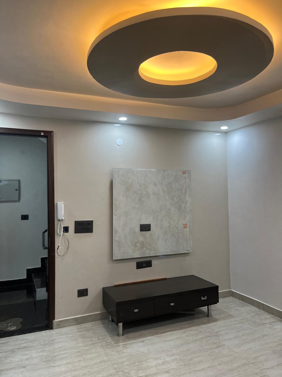3 BHK Flats for Rent in Raj Nagar 2, New Delhi